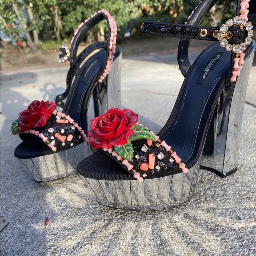 NEW DOLCE & GABBANA KEIRA Crystal Coral Rose Ankle Strap Platform Sandals 8 38